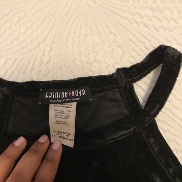 Plus Fashion Nova Crop Top - Picture 3 of 4